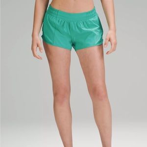 Lululemon Hottie Hot Shorts 2.5 Green Size 8